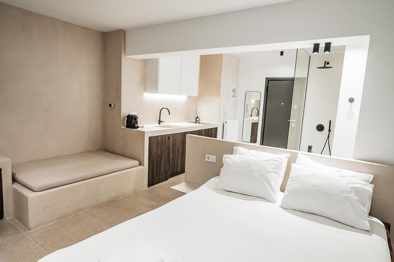 Suites With Magical View & Jacuzzi アテネ エクステリア 写真