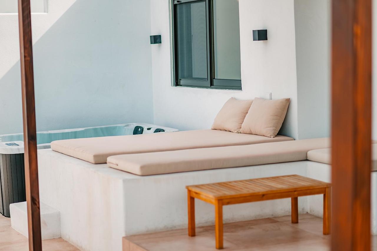 Suites With Magical View & Jacuzzi アテネ エクステリア 写真