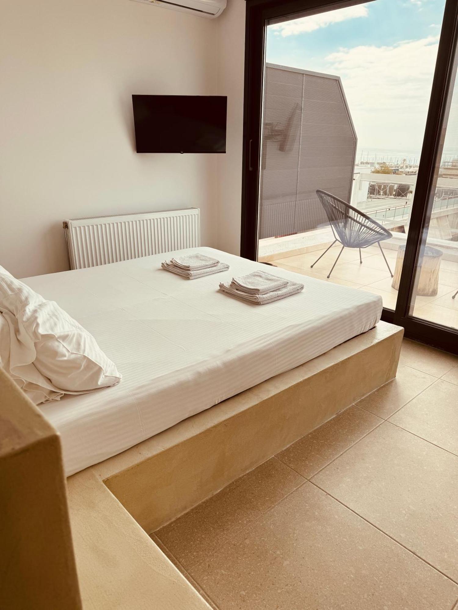 Suites With Magical View & Jacuzzi アテネ エクステリア 写真